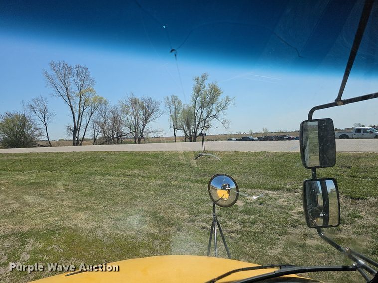 image for item DO4380 2009 Thomas Built Saf-T-Liner C2  school bus