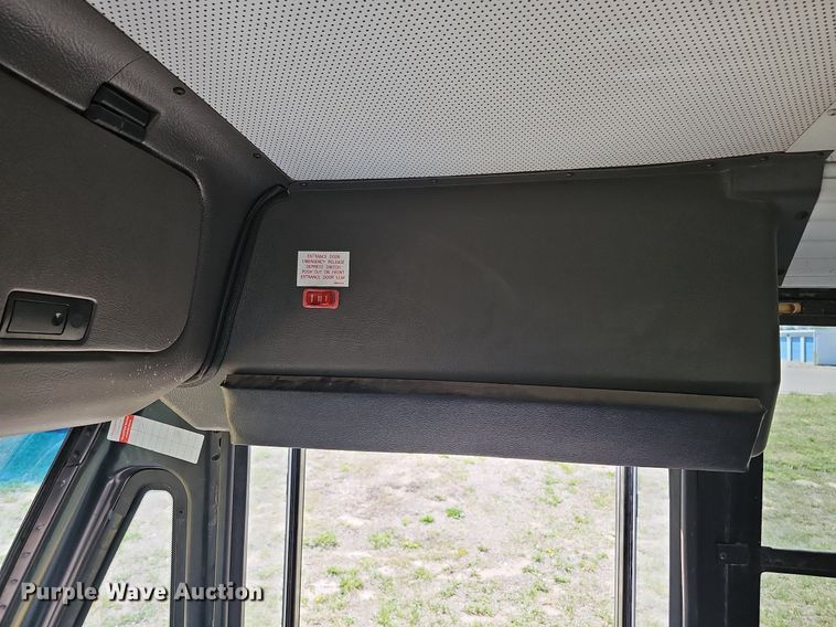 image for item DO4380 2009 Thomas Built Saf-T-Liner C2  school bus