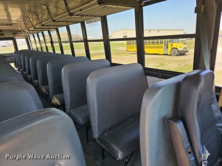 image for item DO4380 2009 Thomas Built Saf-T-Liner C2  school bus