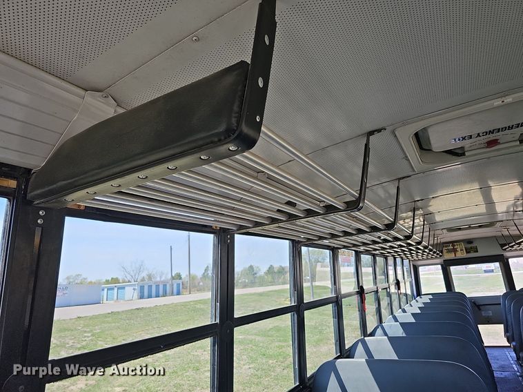 image for item DO4380 2009 Thomas Built Saf-T-Liner C2  school bus