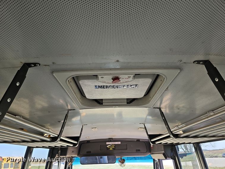 image for item DO4380 2009 Thomas Built Saf-T-Liner C2  school bus