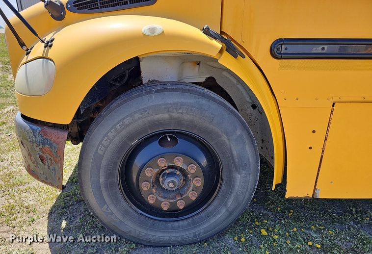 image for item DO4380 2009 Thomas Built Saf-T-Liner C2  school bus