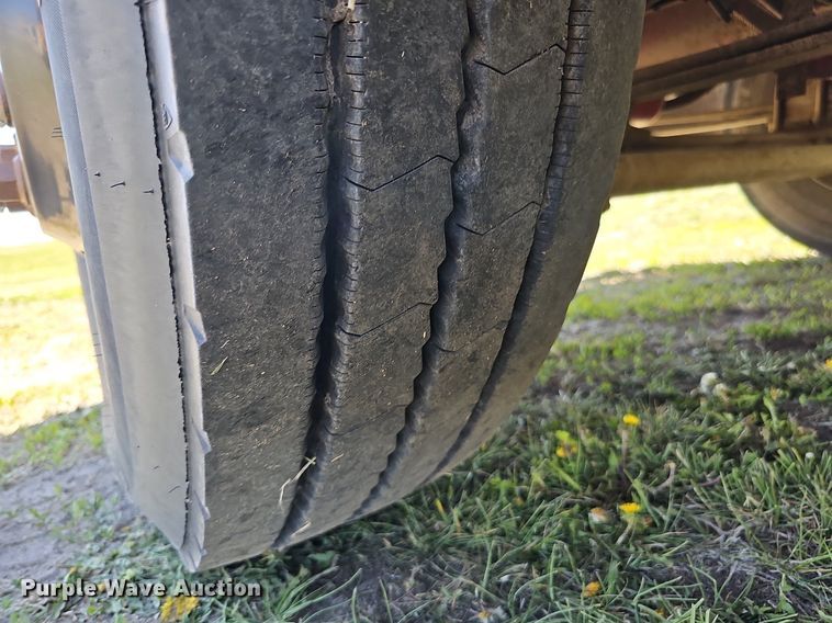 image for item DO4380 2009 Thomas Built Saf-T-Liner C2  school bus