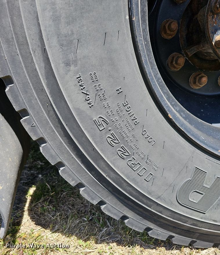 image for item DO4380 2009 Thomas Built Saf-T-Liner C2  school bus