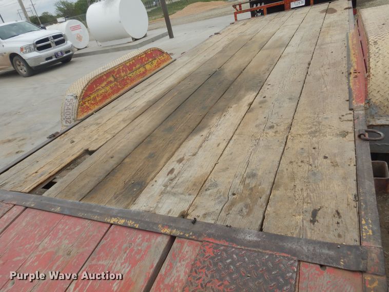 image for item DP7840 2005 Load Trail  equipment trailer