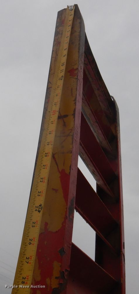 image for item DP7840 2005 Load Trail  equipment trailer