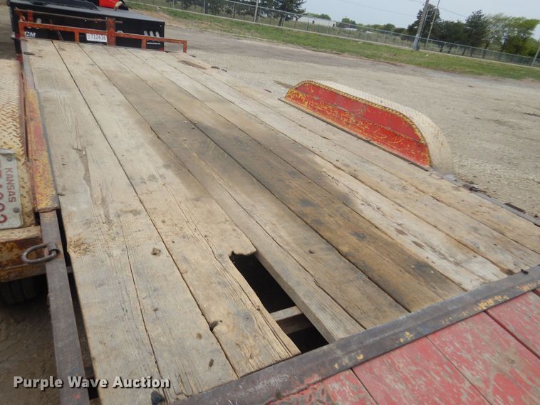 image for item DP7840 2005 Load Trail  equipment trailer