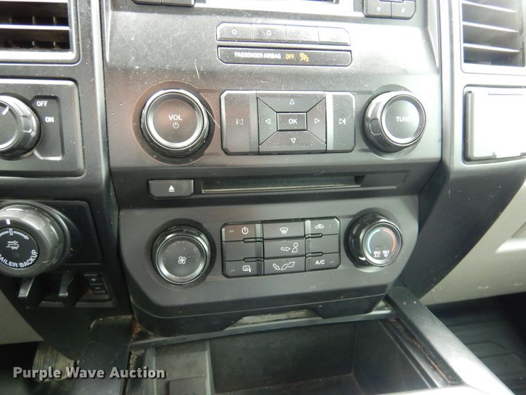 image for item DP7843 2017 Ford F150  SuperCrew pickup truck