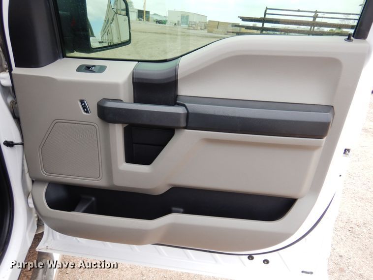 image for item DP7843 2017 Ford F150  SuperCrew pickup truck