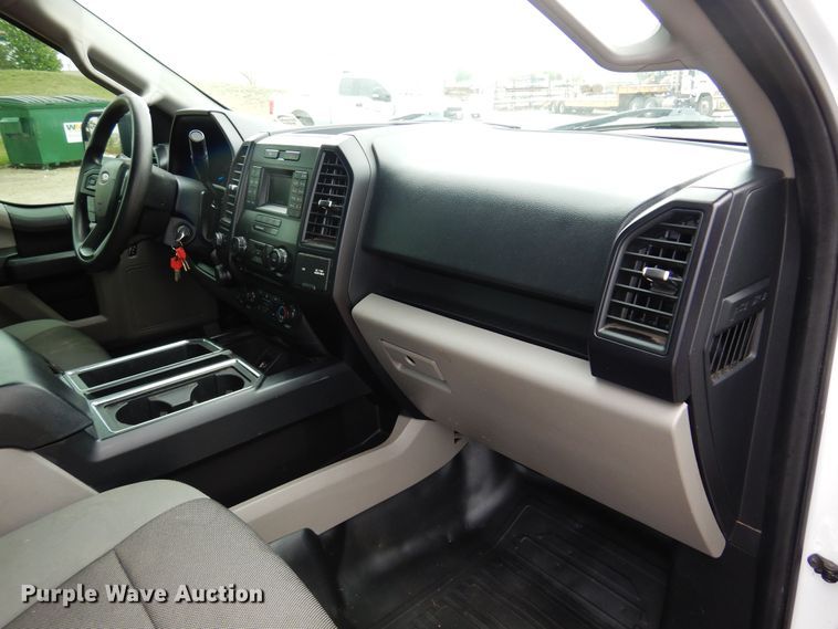 image for item DP7843 2017 Ford F150  SuperCrew pickup truck