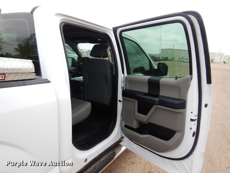 image for item DP7843 2017 Ford F150  SuperCrew pickup truck