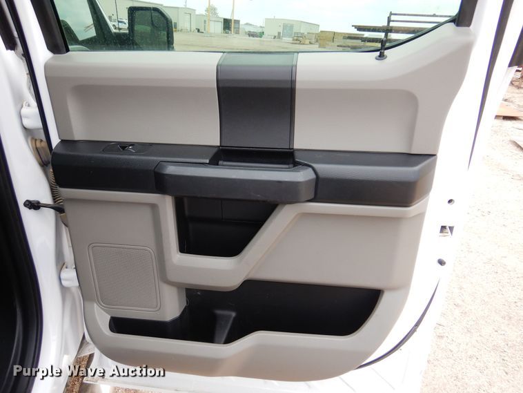 image for item DP7843 2017 Ford F150  SuperCrew pickup truck