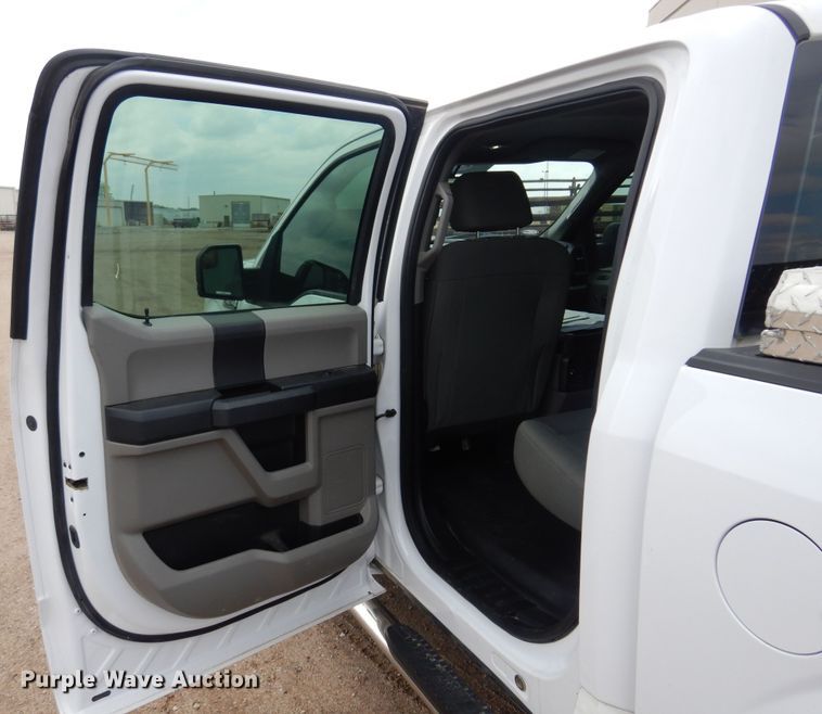 image for item DP7843 2017 Ford F150  SuperCrew pickup truck