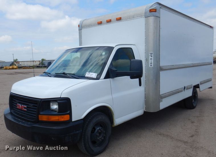 image for item DP7846 2008 GMC  box truck