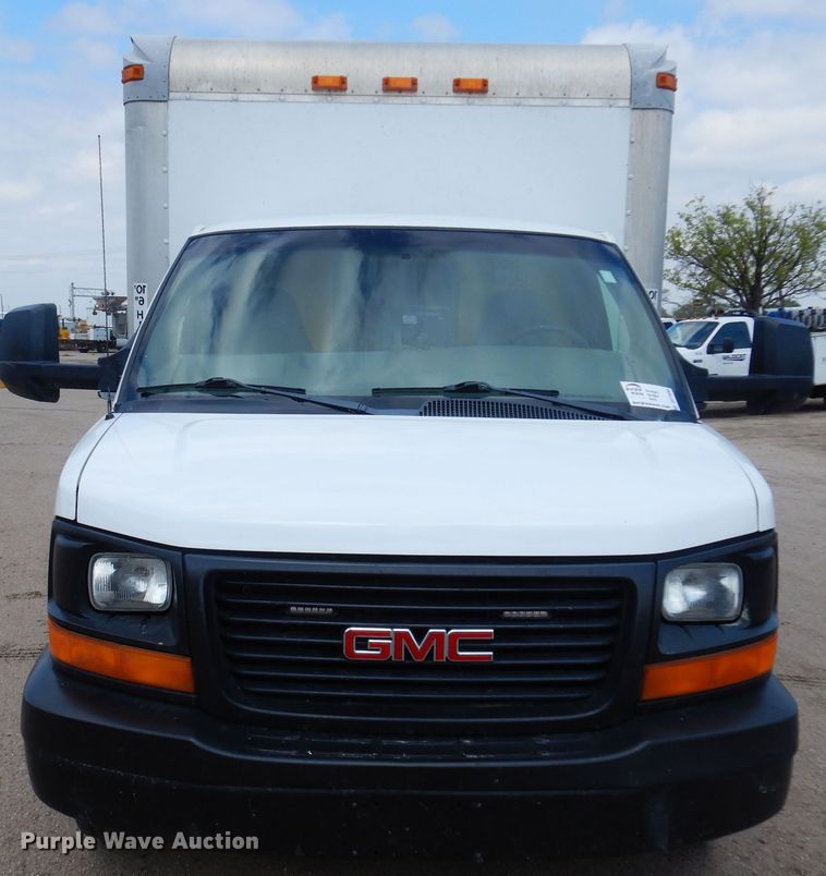image for item DP7846 2008 GMC  box truck