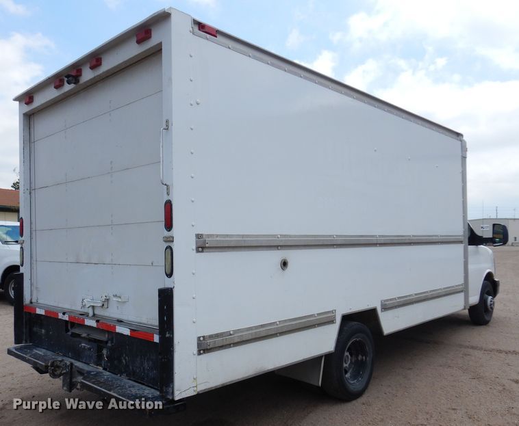 image for item DP7846 2008 GMC  box truck