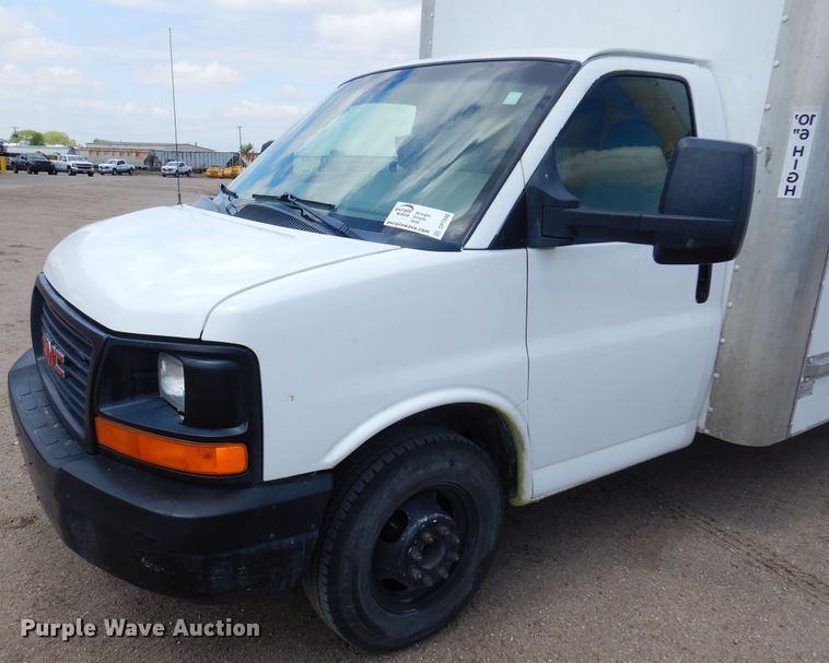image for item DP7846 2008 GMC  box truck