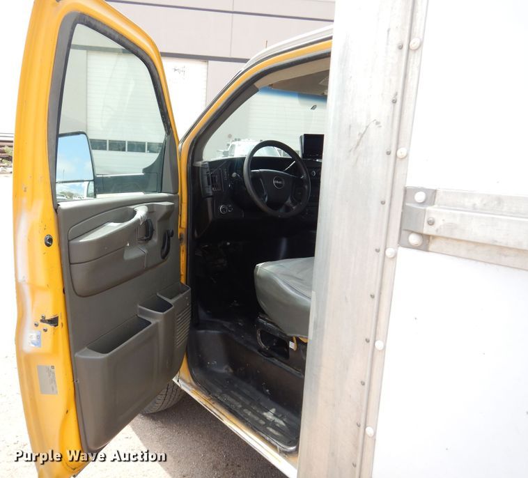 image for item DP7846 2008 GMC  box truck