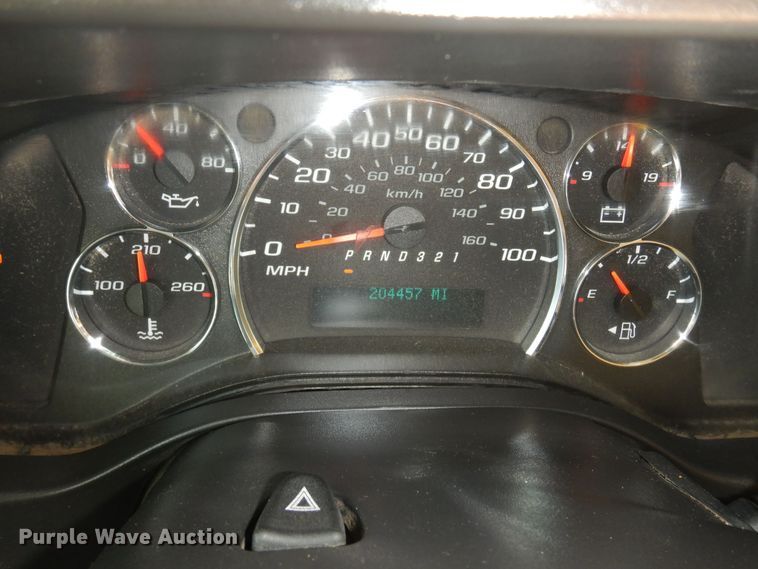 image for item DP7846 2008 GMC  box truck