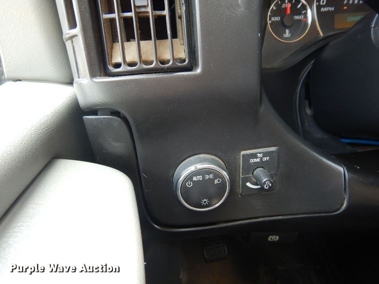 image for item DP7846 2008 GMC  box truck