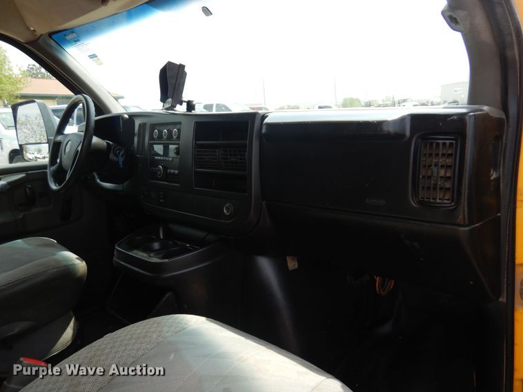 image for item DP7846 2008 GMC  box truck