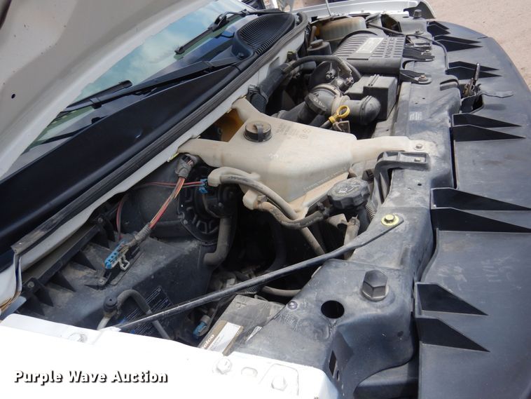 image for item DP7846 2008 GMC  box truck