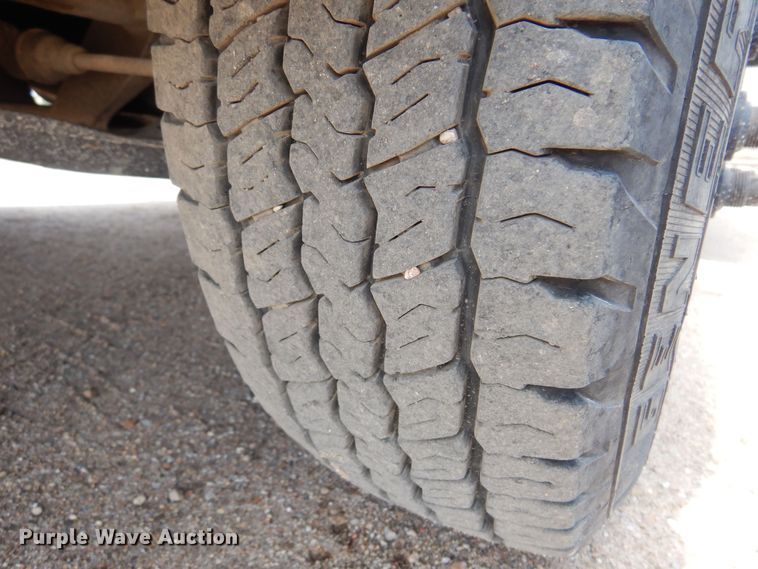 image for item DP7846 2008 GMC  box truck