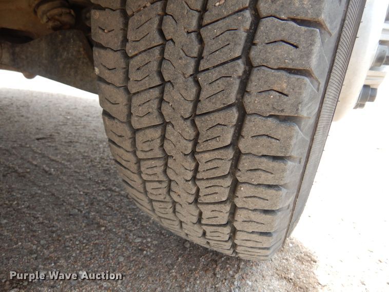 image for item DP7846 2008 GMC  box truck