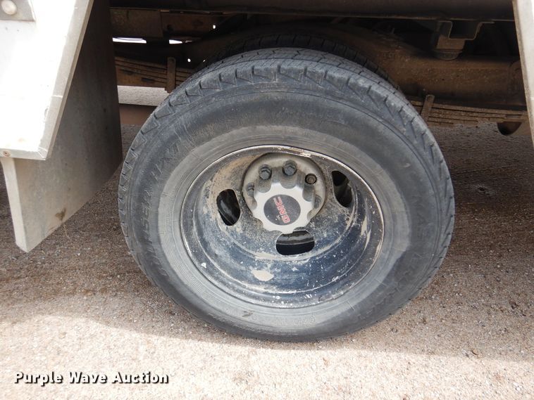 image for item DP7846 2008 GMC  box truck