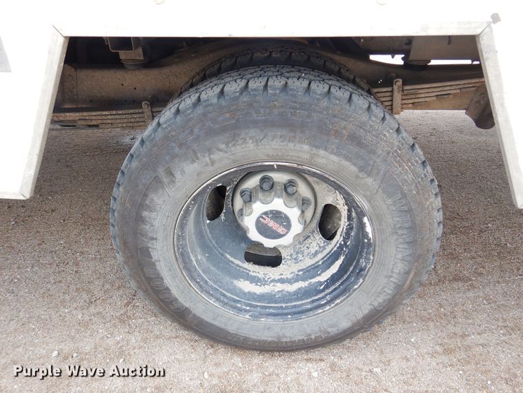 image for item DP7846 2008 GMC  box truck