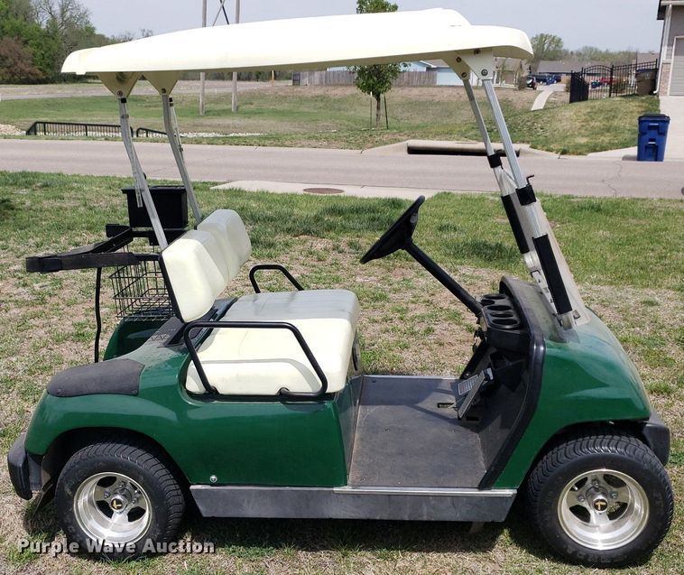 image for item DQ0536 2001 Yamaha G19E  golf cart