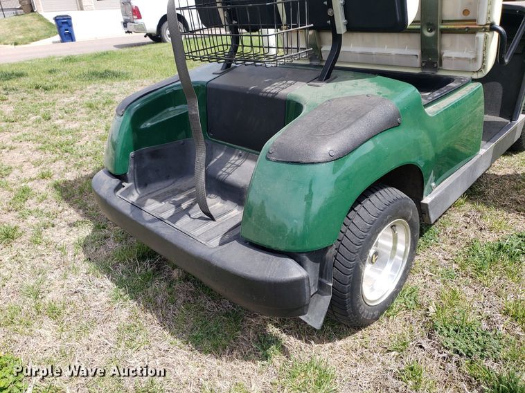image for item DQ0536 2001 Yamaha G19E  golf cart
