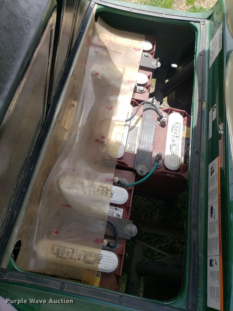 image for item DQ0536 2001 Yamaha G19E  golf cart