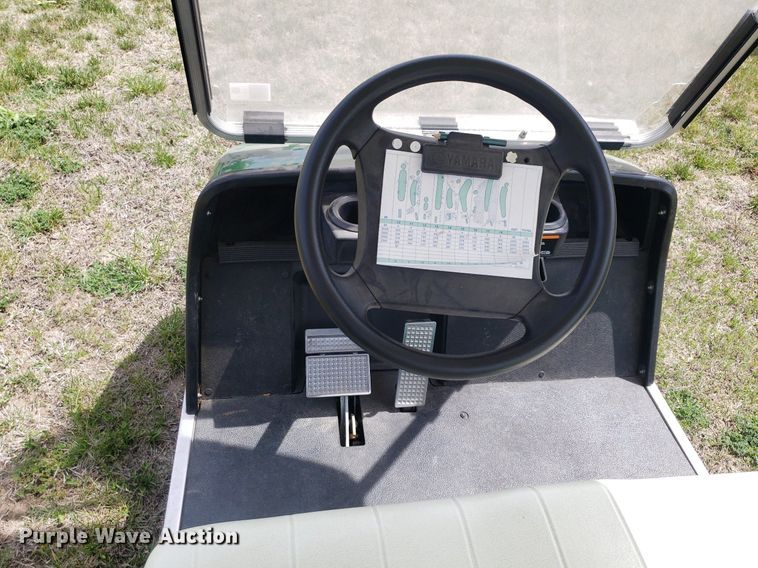 image for item DQ0536 2001 Yamaha G19E  golf cart