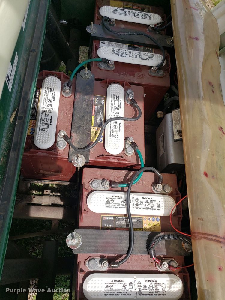 image for item DQ0536 2001 Yamaha G19E  golf cart