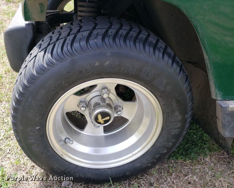 image for item DQ0536 2001 Yamaha G19E  golf cart