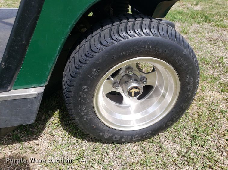 image for item DQ0536 2001 Yamaha G19E  golf cart