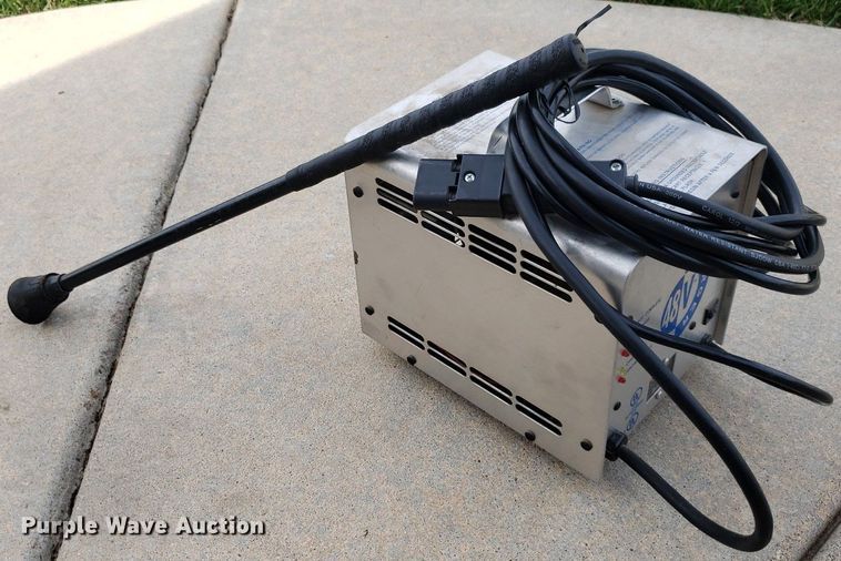 image for item DQ0536 2001 Yamaha G19E  golf cart