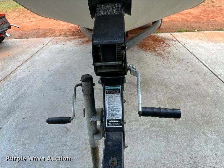 image for item DQ0542 1998 Grumman Sport Deck  boat