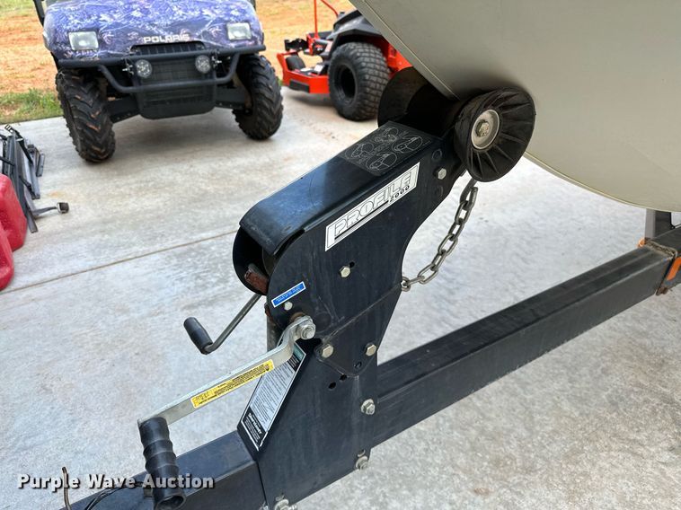 image for item DQ0542 1998 Grumman Sport Deck  boat