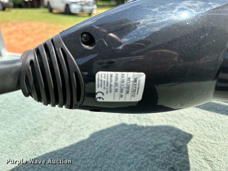 image for item DQ0542 1998 Grumman Sport Deck  boat