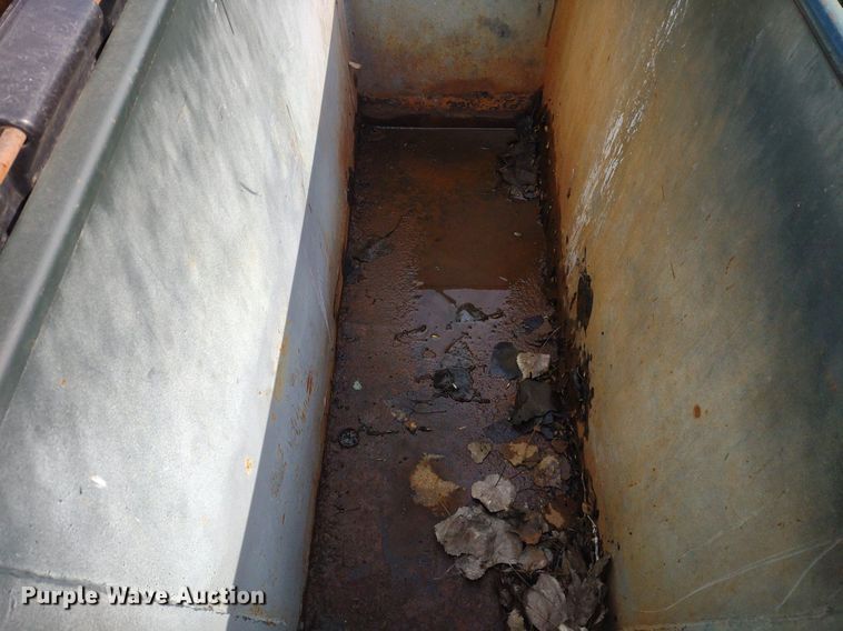 image for item DQ1692 (14) dumpsters