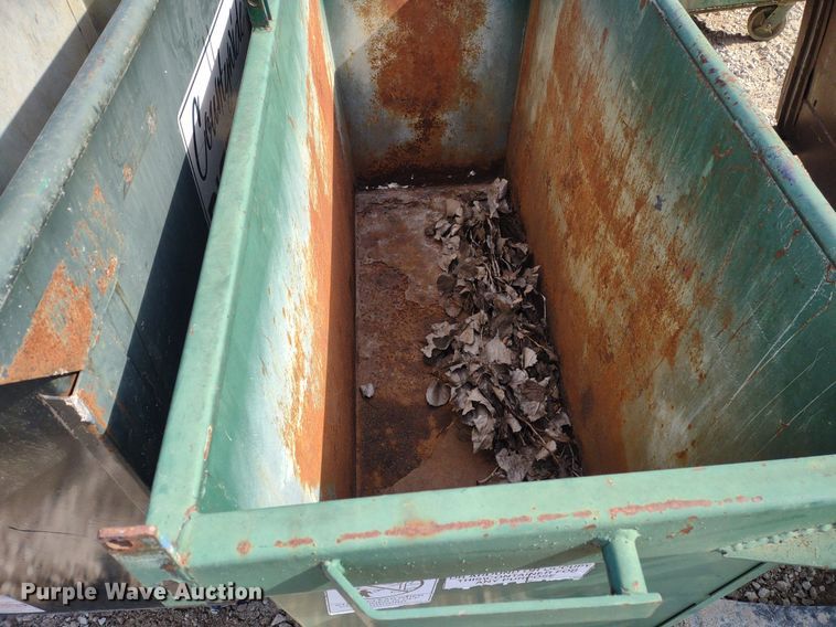 image for item DQ1692 (14) dumpsters