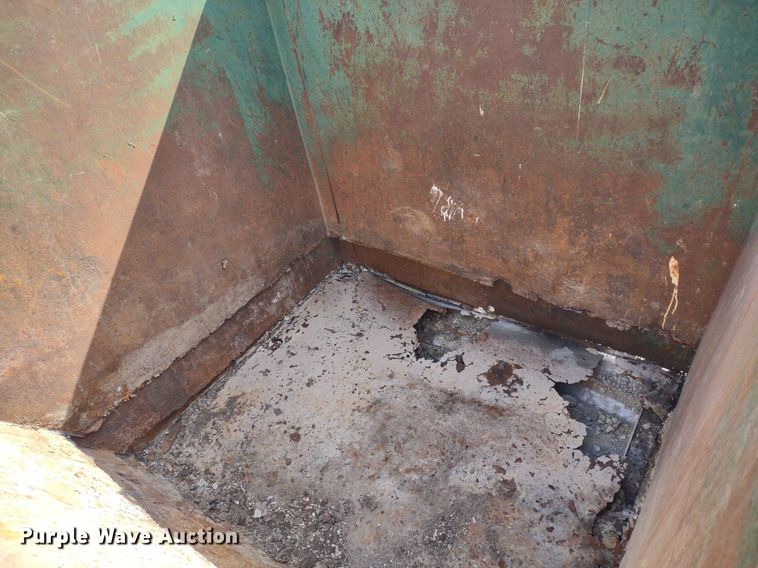 image for item DQ1693 (5) dumpsters