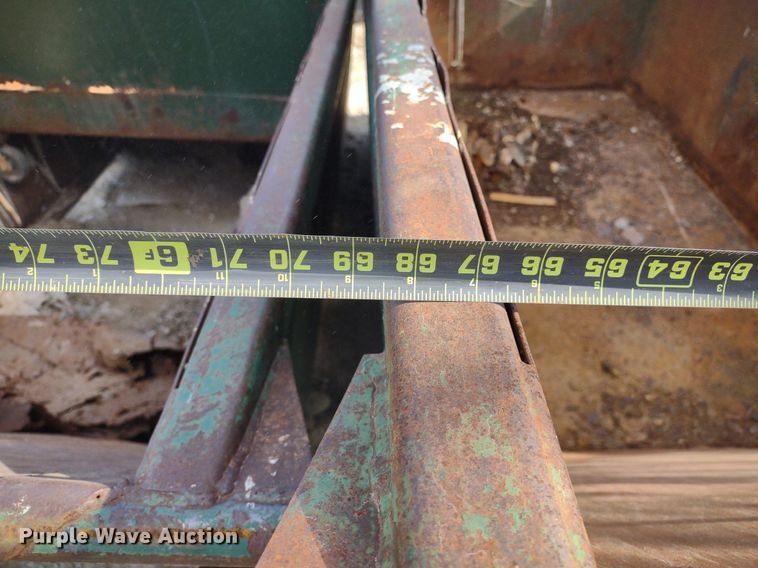 image for item DQ1694 (7) dumpsters