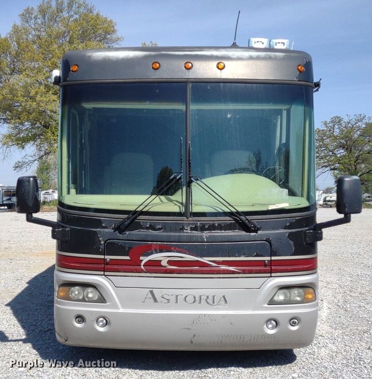 image for item DQ1703 2006 Freightliner Astoria  RV