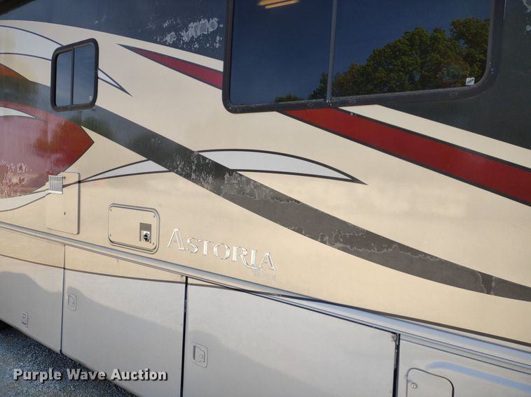 image for item DQ1703 2006 Freightliner Astoria  RV