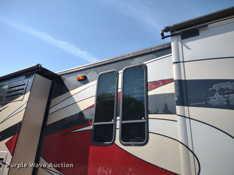 image for item DQ1703 2006 Freightliner Astoria  RV