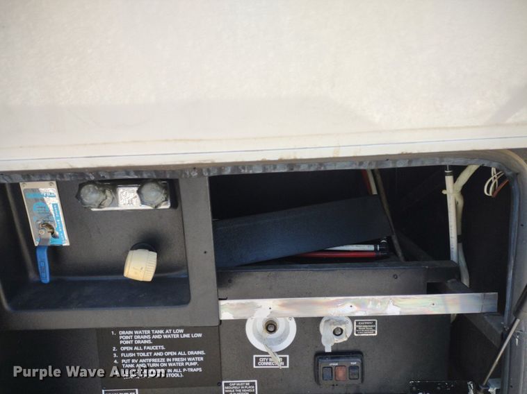 image for item DQ1703 2006 Freightliner Astoria  RV