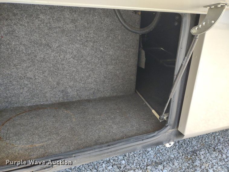 image for item DQ1703 2006 Freightliner Astoria  RV